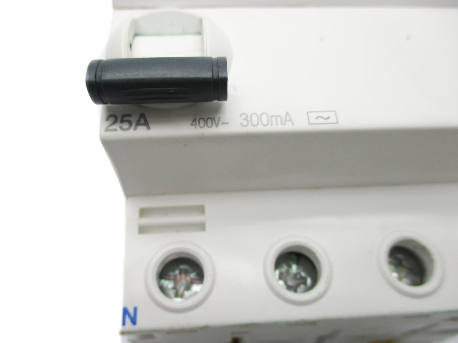 SCHNEIDER ELECTRIC A9R44425 25A 400V NSNP
