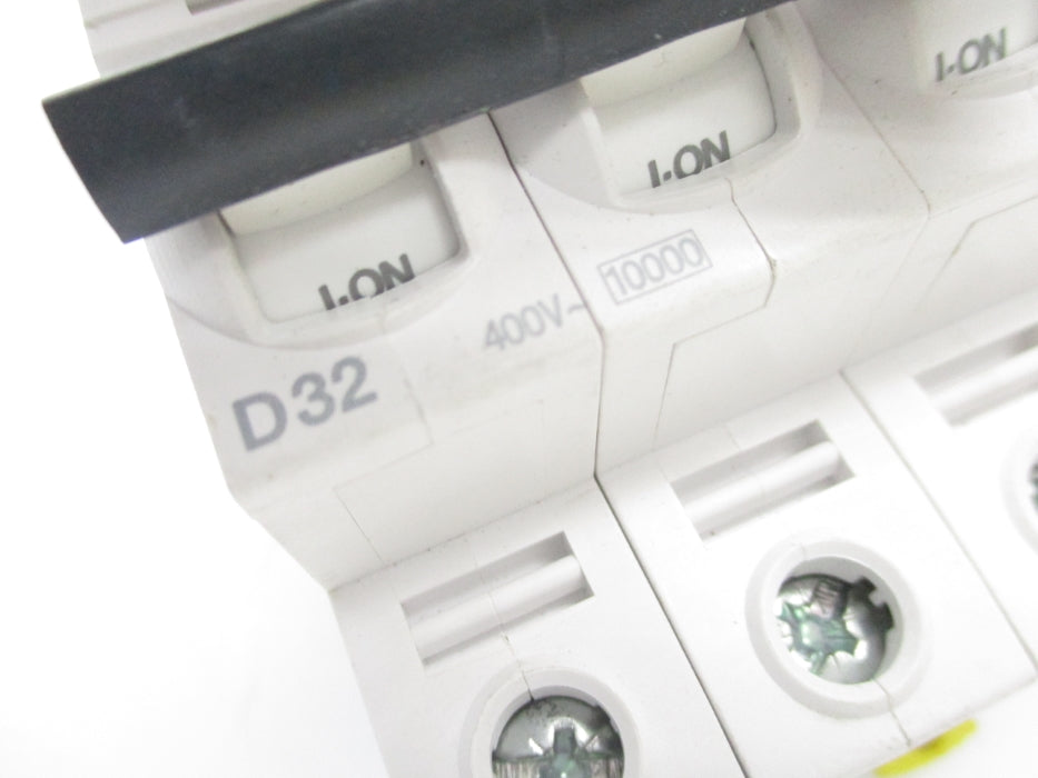 SCHNEIDER ELECTRIC A9F85432 32A 400V NSNP