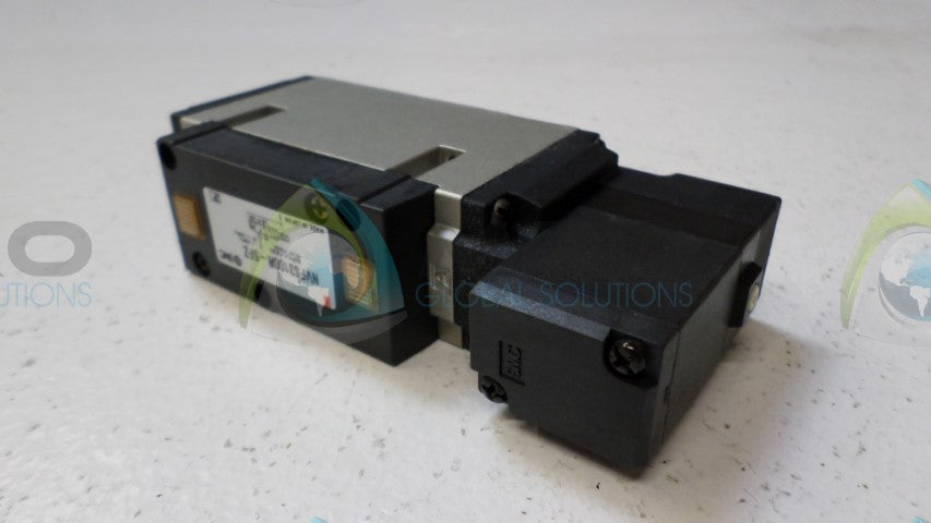 SMC NVFS3100R-5FZ SOLENOID VALVE *NEW NO BOX*