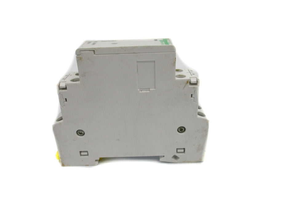 SCHNEIDER ELECTRIC A9A15393 230V UNMP