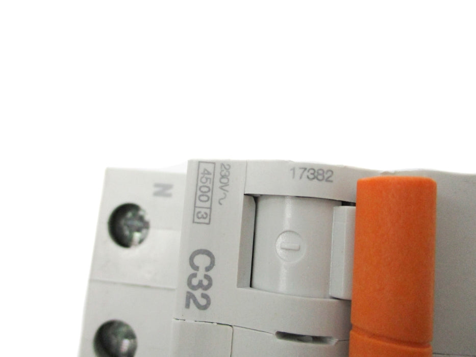 SCHNEIDER ELECTRIC 17382 32A 230V NSNP