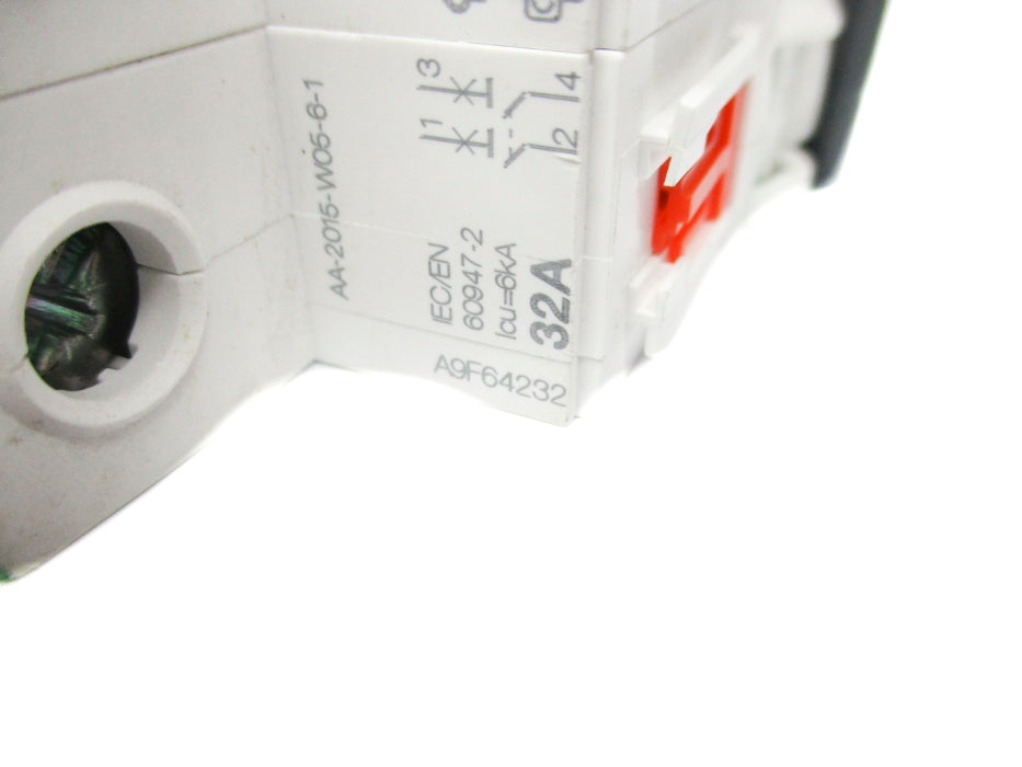 SCHNEIDER ELECTRIC A9F64232 32A 400V (AS PICTURED) NSNP