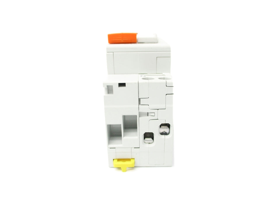 SCHNEIDER ELECTRIC 16715 DOMC45C1030C 10A 230V NSMP