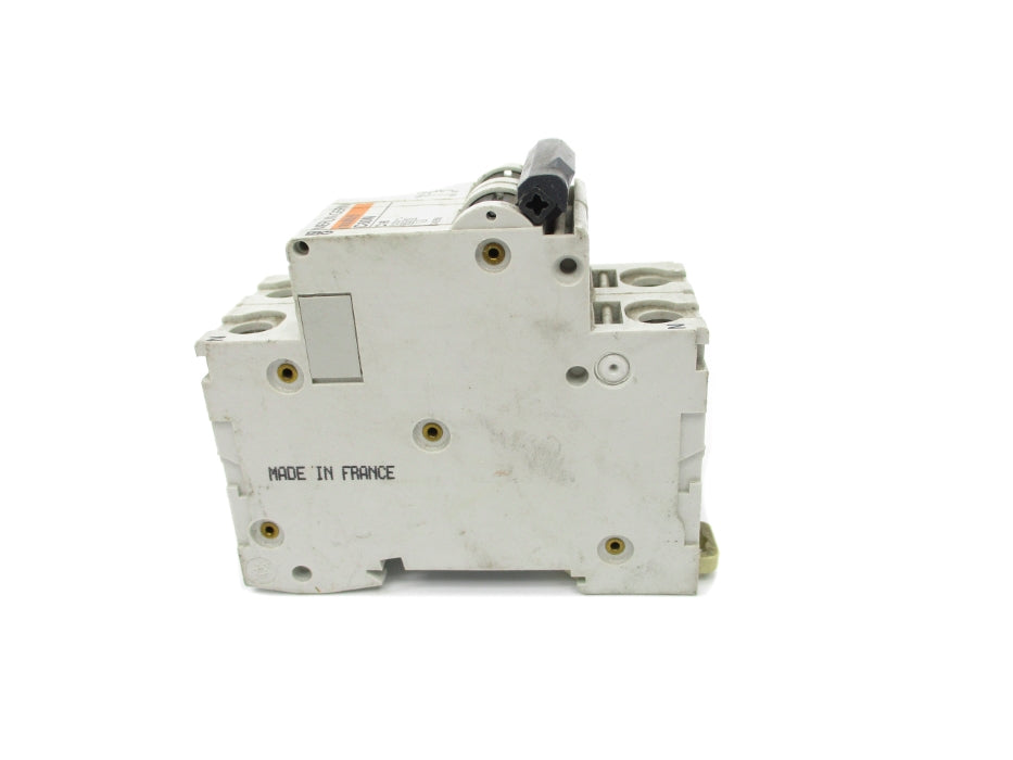MERLIN GERIN 24256 16A 230V UNMP