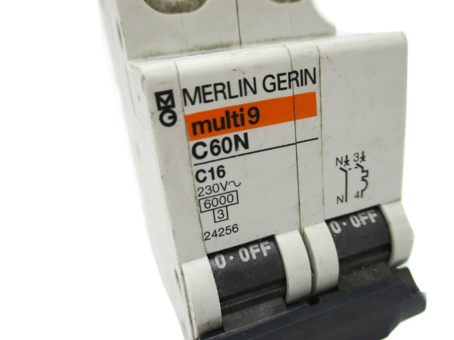 MERLIN GERIN 24256 16A 230V UNMP