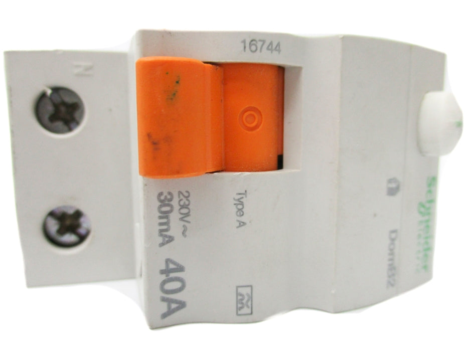 SCHNEIDER ELECTRIC 16744 40A 230V UNMP