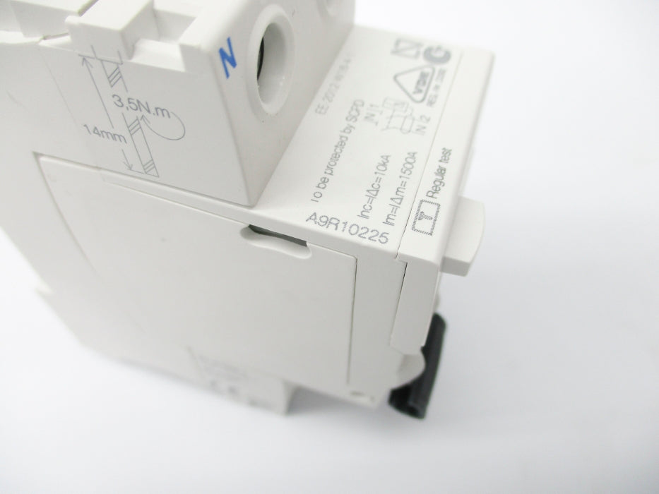 SCHNEIDER ELECTRIC A9R10225 25A 230V NSNP