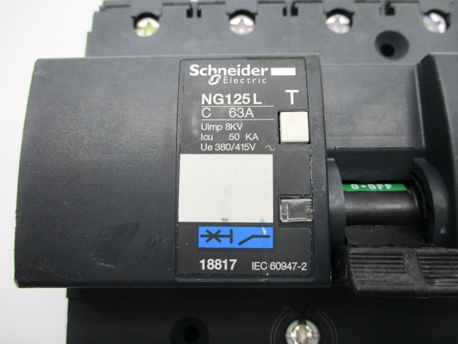 SCHNEIDER ELECTRIC 18817 63A 380/415V (AS PICTURED) NSNP