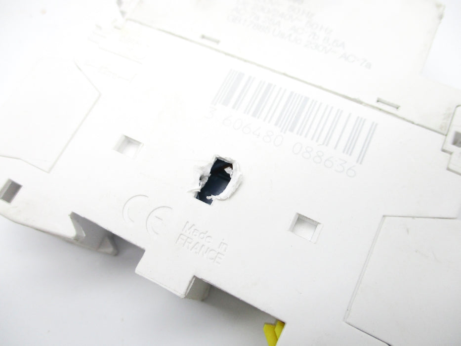 SCHNEIDER ELECTRIC A9C21732 25A 250V (AS PICTURED) UNMP