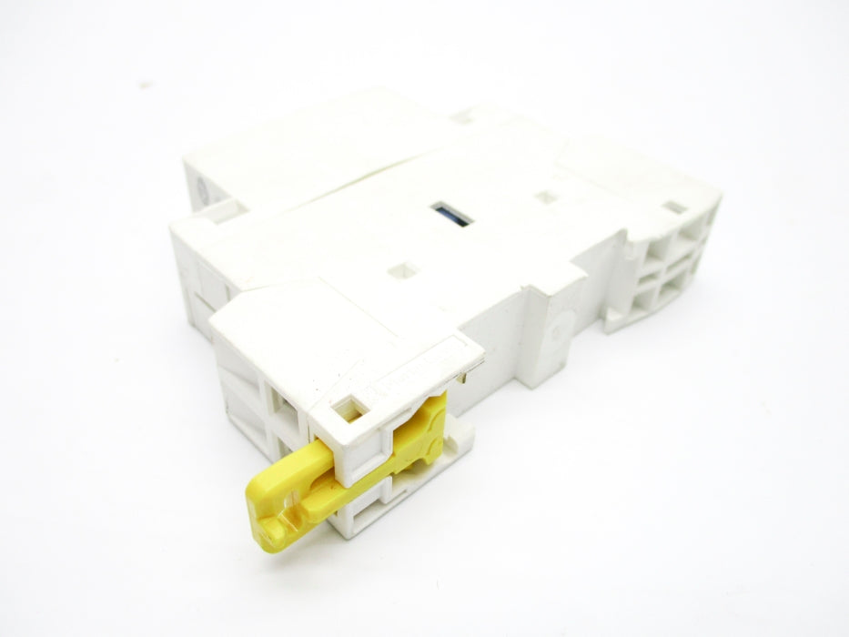 SCHNEIDER ELECTRIC A9C22112 24V UNMP