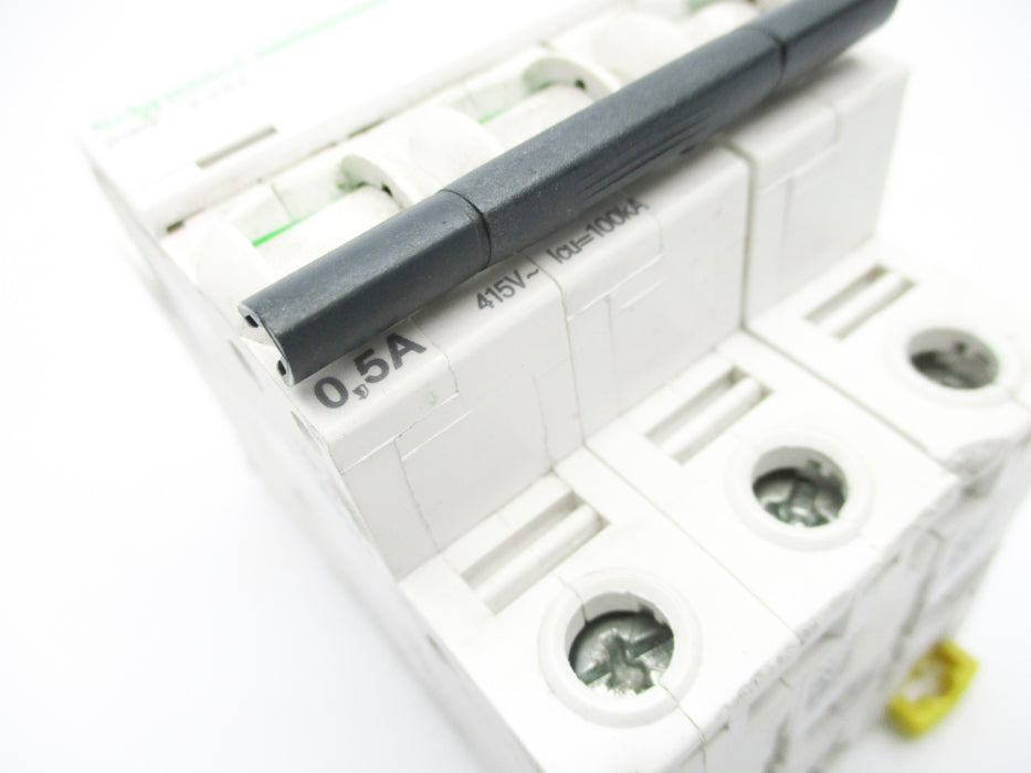 SCHNEIDER ELECTRIC A9F92370 0.05A 415V (AS PICTURED) UNMP