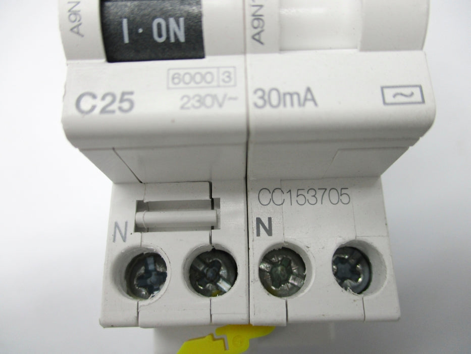 SCHNEIDER ELECTRIC AA16052 25A 230V NSNP