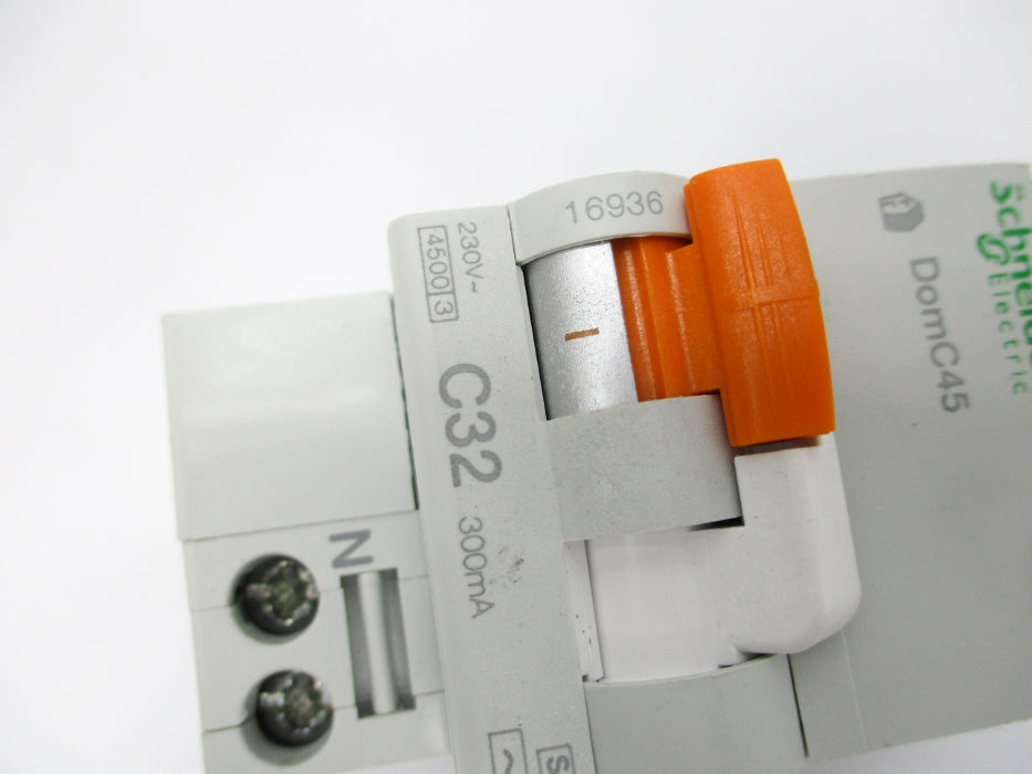 SCHNEIDER ELECTRIC 16936 230V 32A NSNP