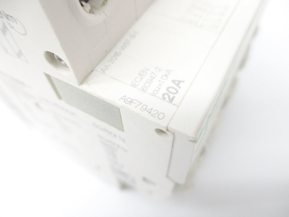 SCHNEIDER ELECTRIC A9F79420 20A 400V NSNP