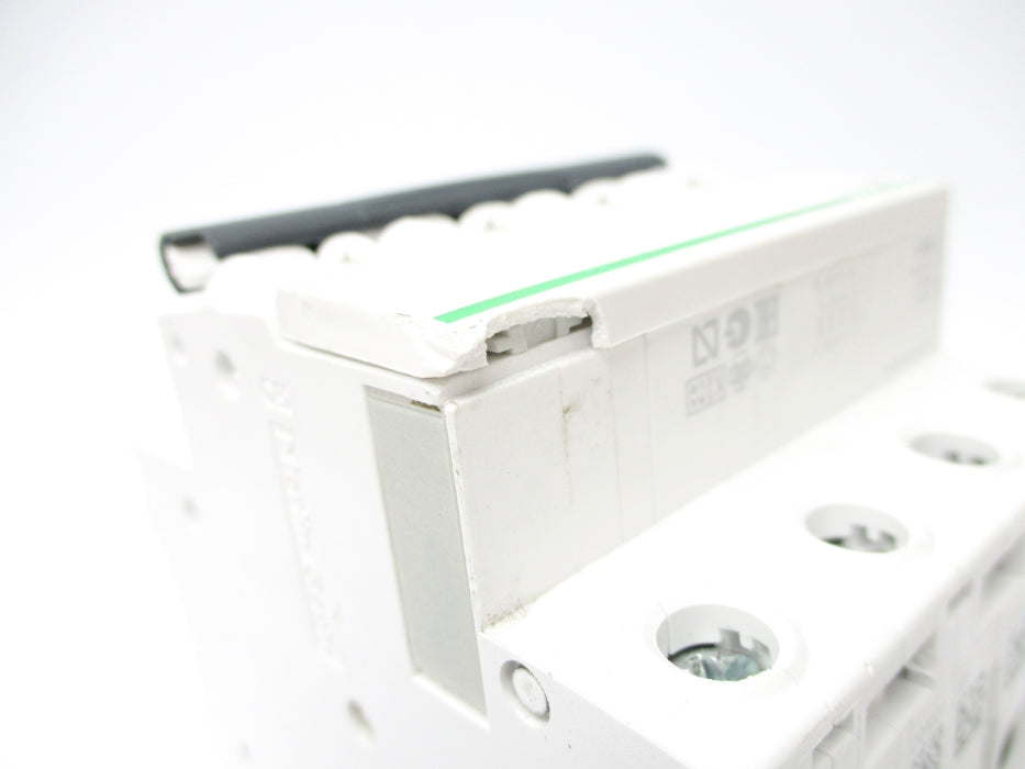 SCHNEIDER ELECTRIC A9F79410 10A 400V (AS PICTURED) NSNP