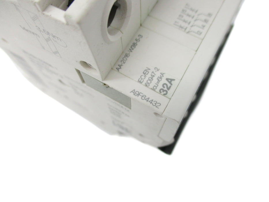SCHNEIDER ELECTRIC A9F64432 32A 400V NSNP