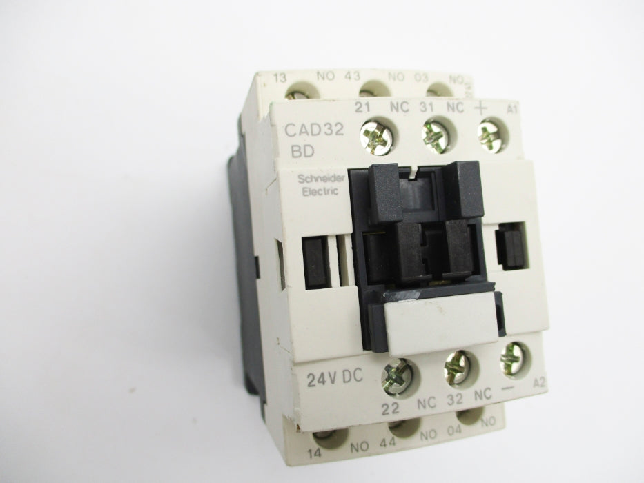 SCHNEIDER ELECTRIC CAD32BD 24VDC (AS PICTURED) NSNP