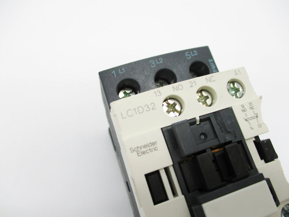 SCHNEIDER ELECTRIC LC1D32B7 24V (AS PICTURED) NSNP