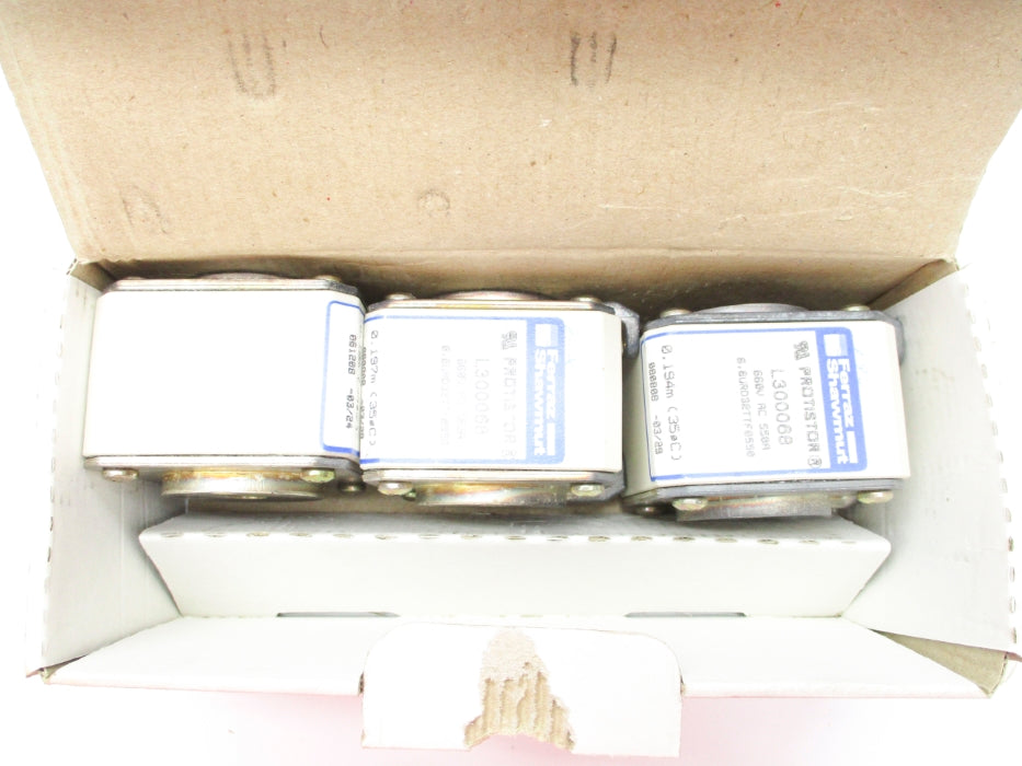 FERRAZ SHAWMUT L300068 550A 650V (PKG OF 3) NSMP
