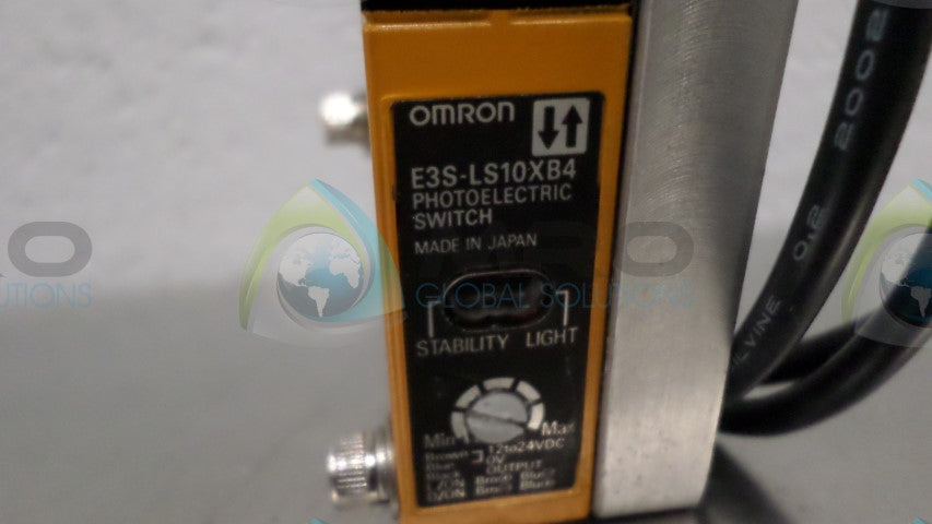 OMRON E3S-LS10XB4 PHOTOELECTRIC SWITCH *USED*