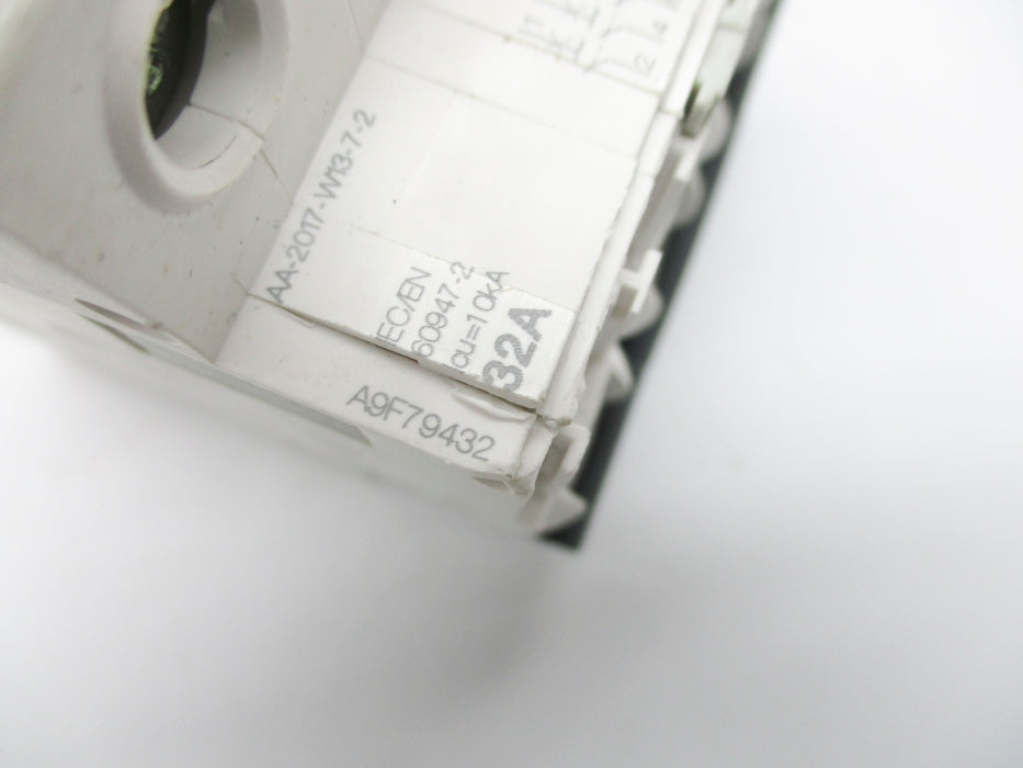 SCHNEIDER ELECTRIC A9F79432 32A 400V (AS PICTURED) NSNP
