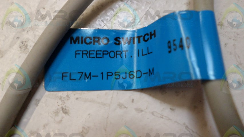 MICROSWITCH FL7M-1P5J6D-M PROXIMITY SWITCH *USED
