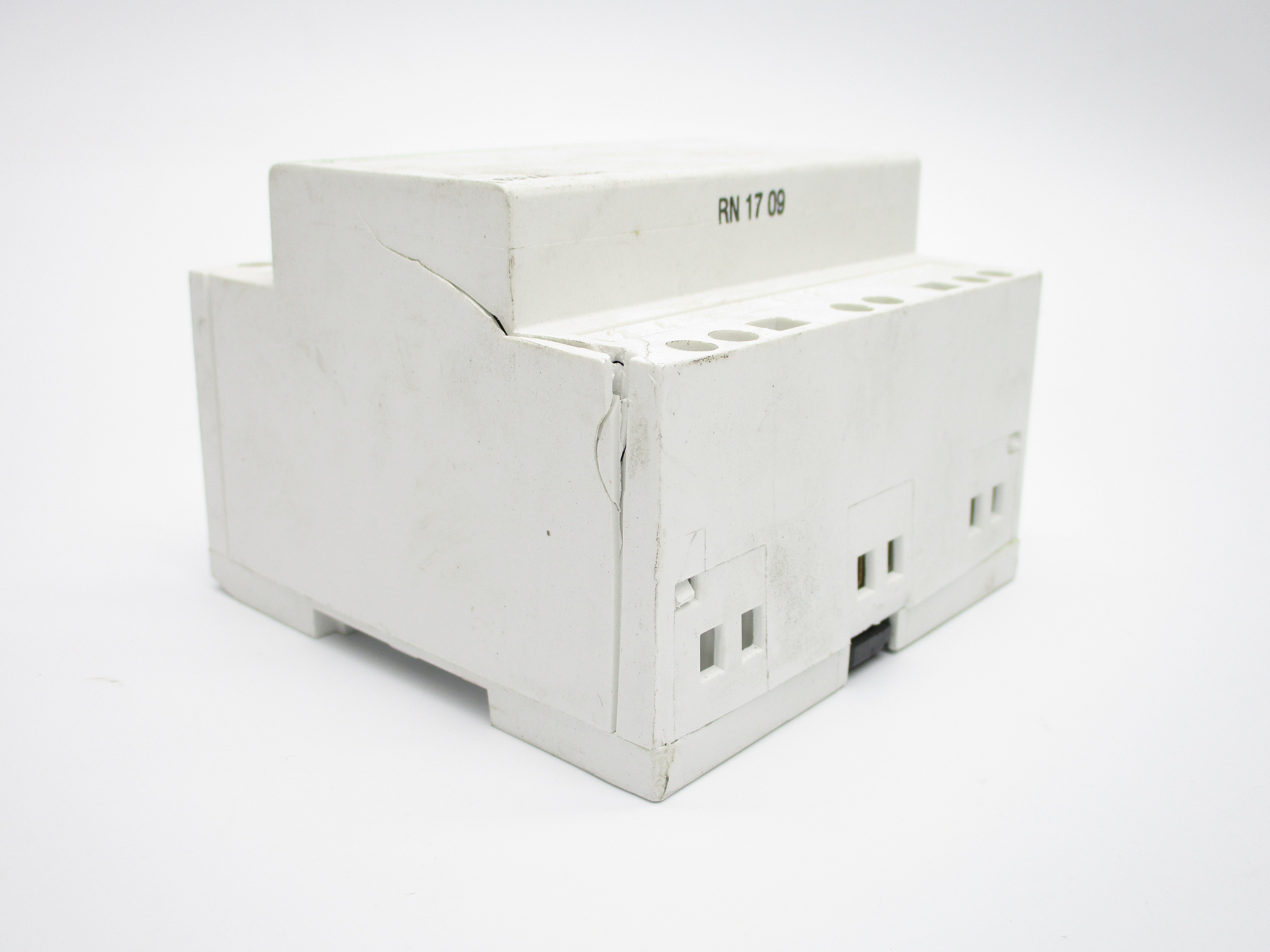 SCHNEIDER ELECTRIC A9A15222 63VA (AS PICTURED) UNMP