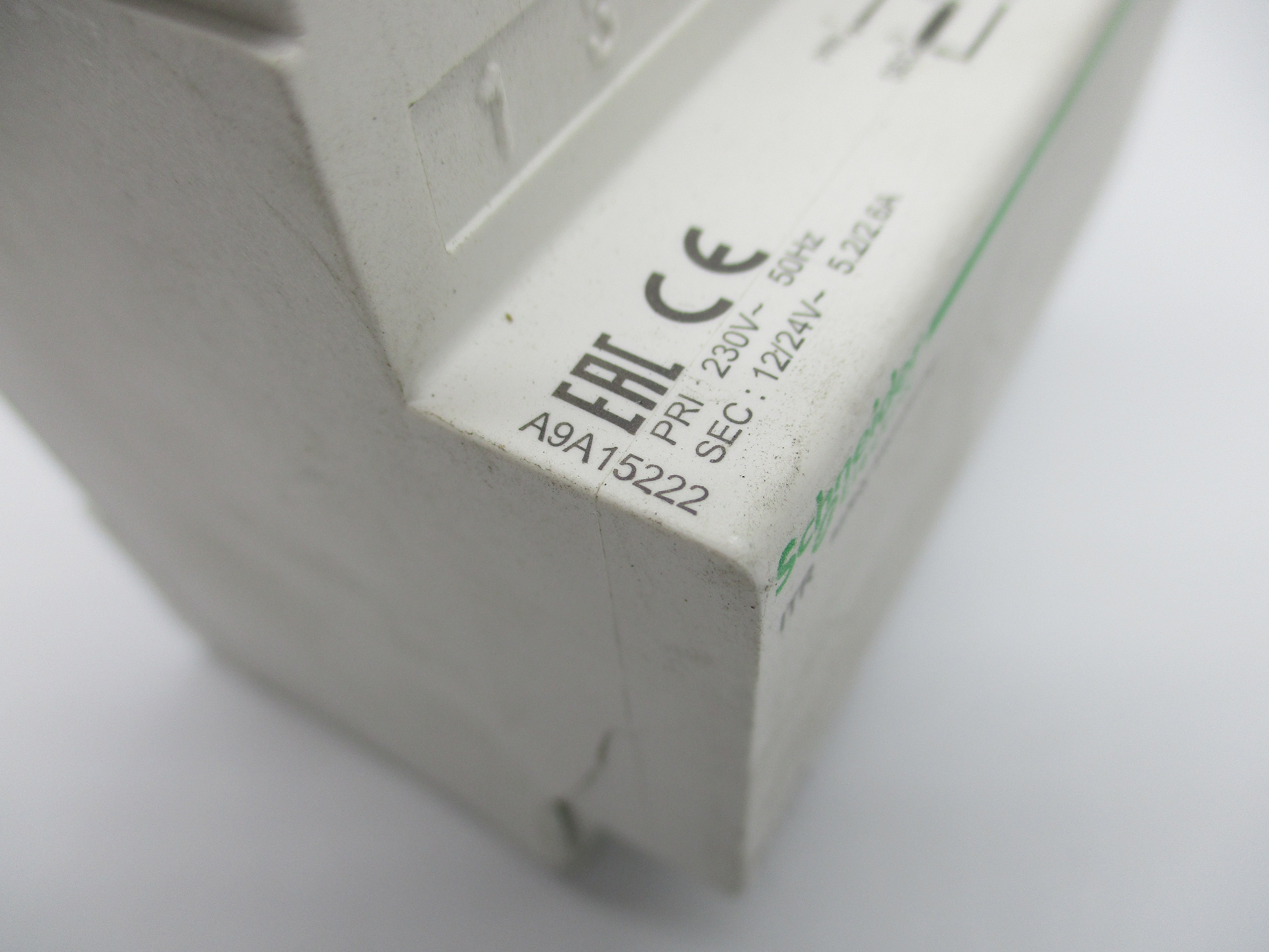 SCHNEIDER ELECTRIC A9A15222 63VA (AS PICTURED) UNMP