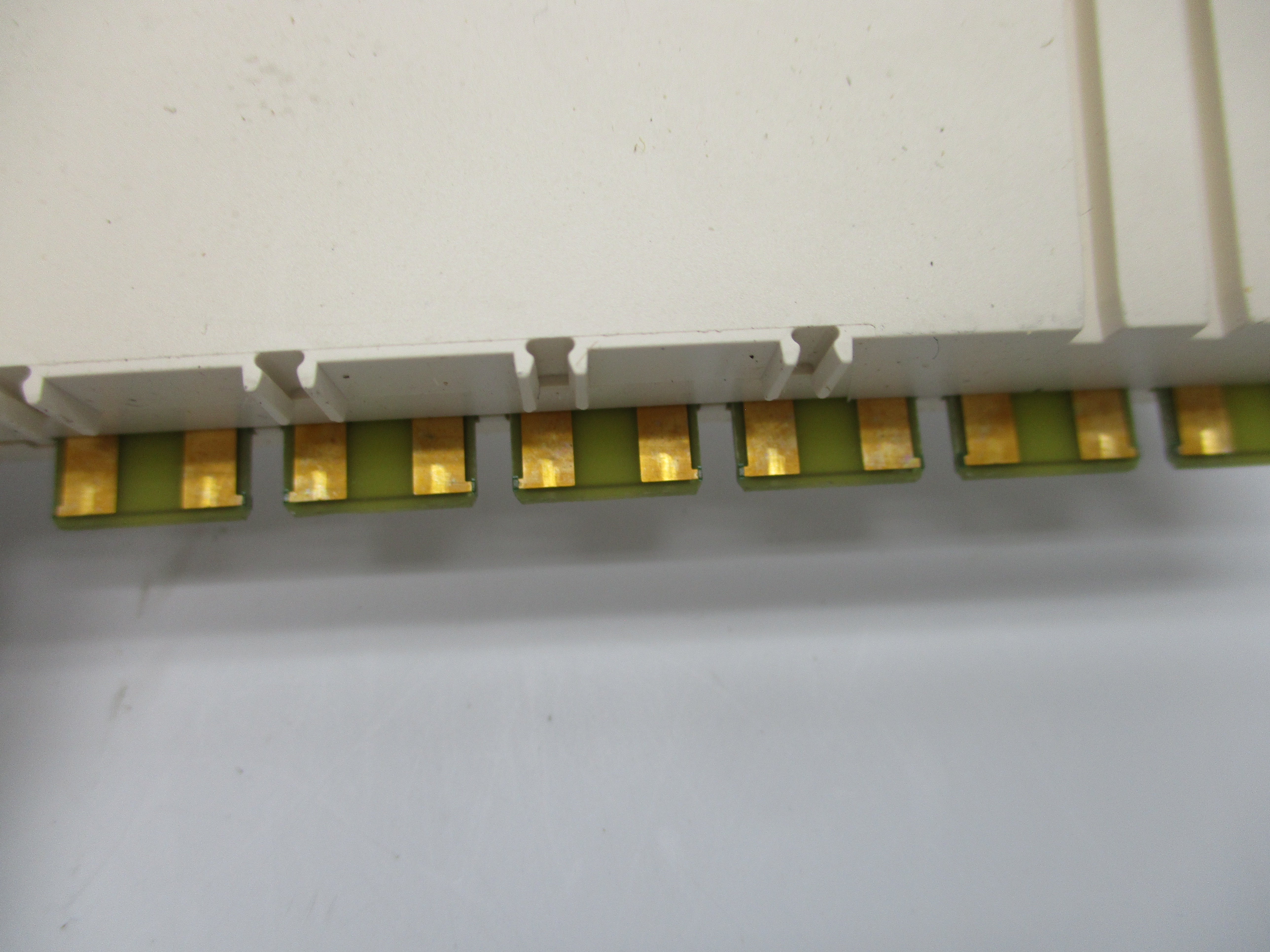 SCHNEIDER ELECTRIC TM5SA14PH UNMP
