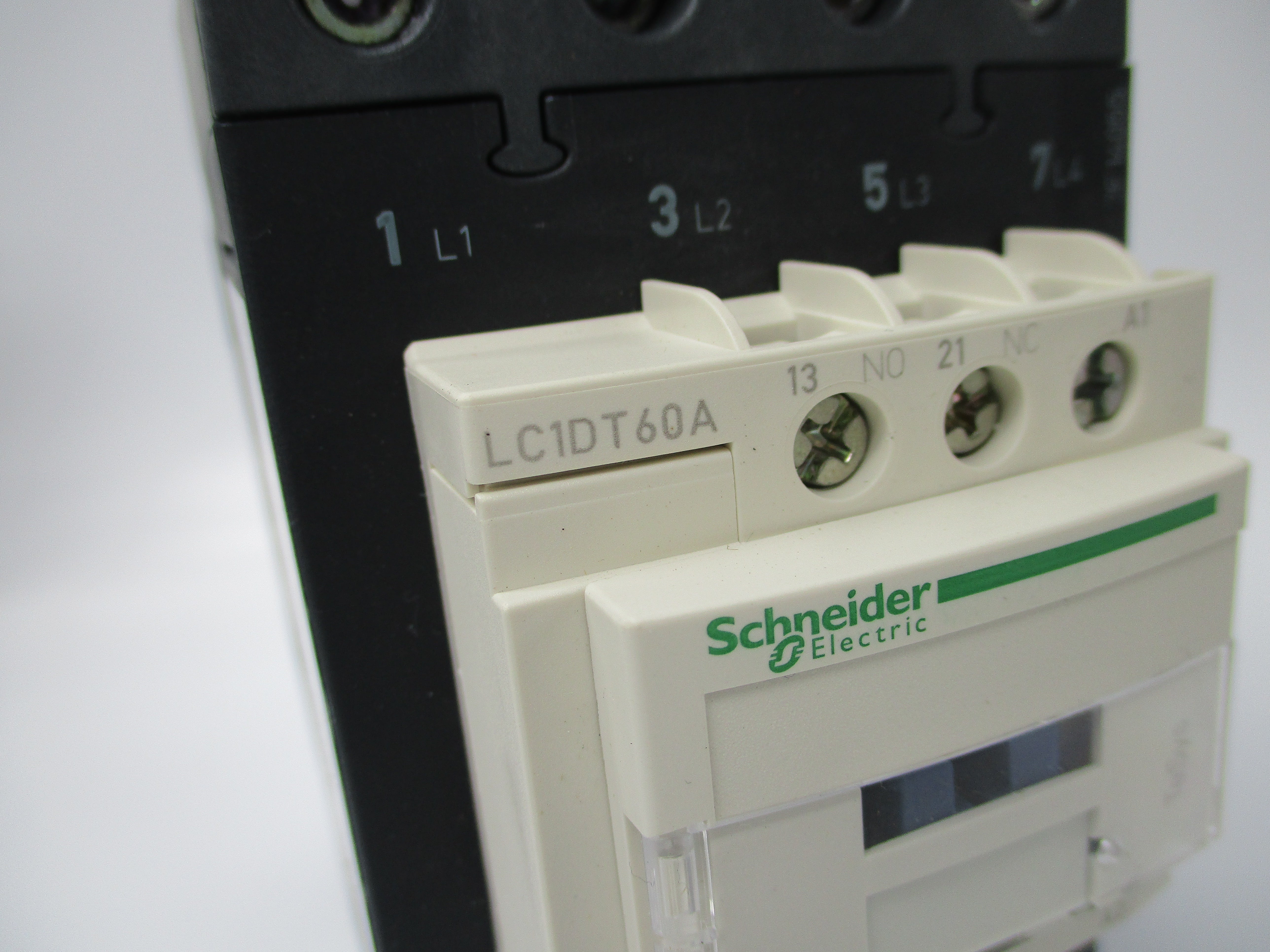 SCHNEIDER ELECTRIC LC1DT60AF7 110V NSNP