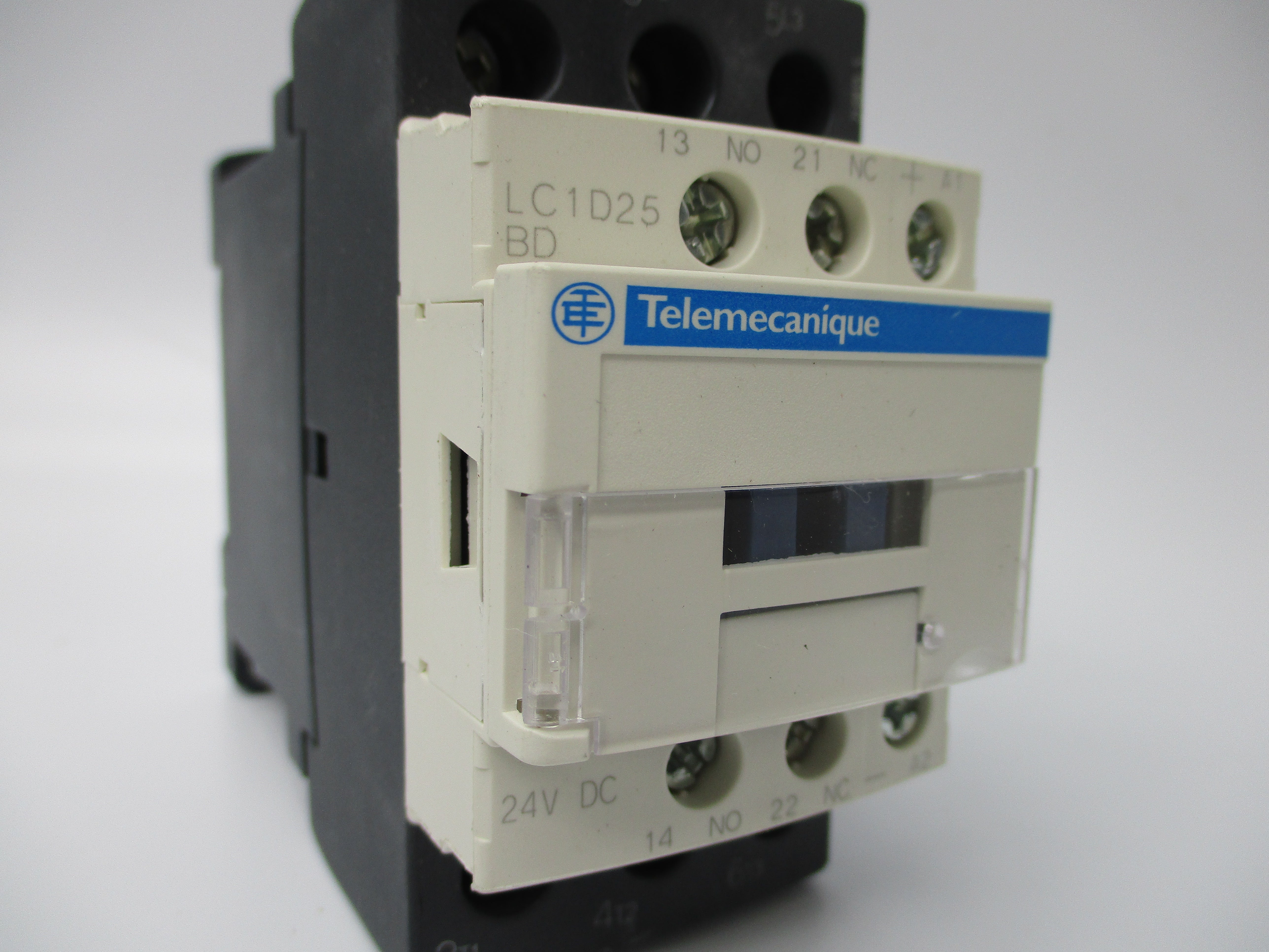 TELEMECANIQUE LC1D25BD 24VDC NSNP