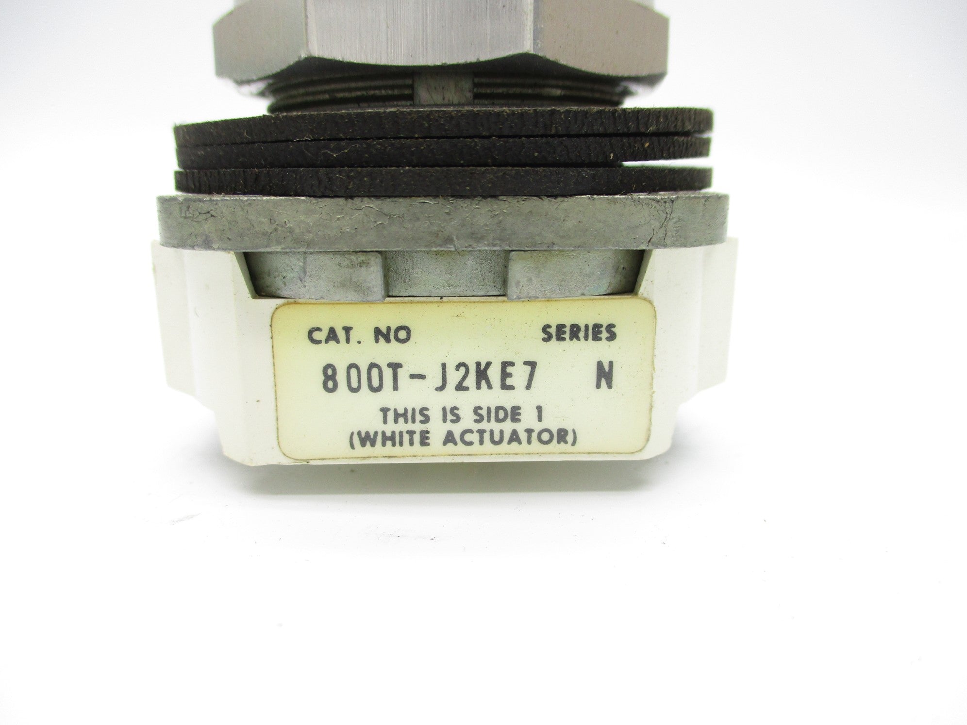 ALLEN BRADLEY 800T-J2KE7 SER. N NSNP