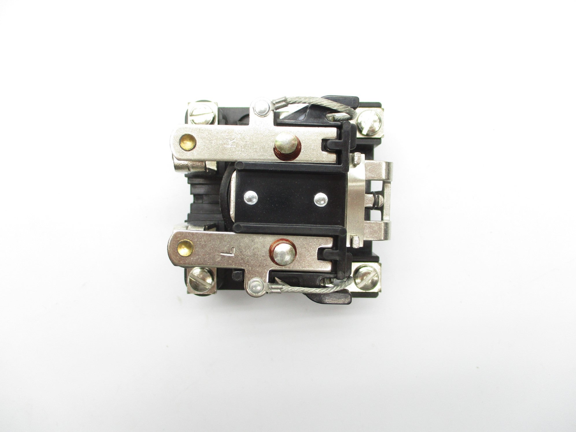 INDUSTRIAL SPARE PART 700-HG47Z12 SER. A 30A 12VDC (WH) NSMP