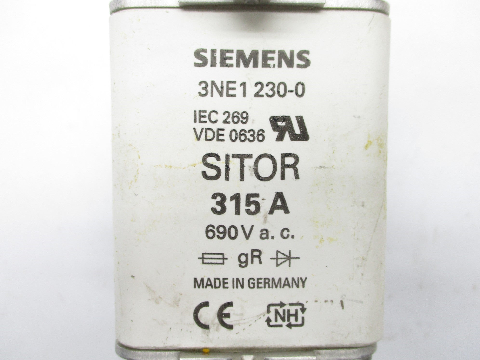 SIEMENS 3NE1230-0 315A 690VAC UNMP