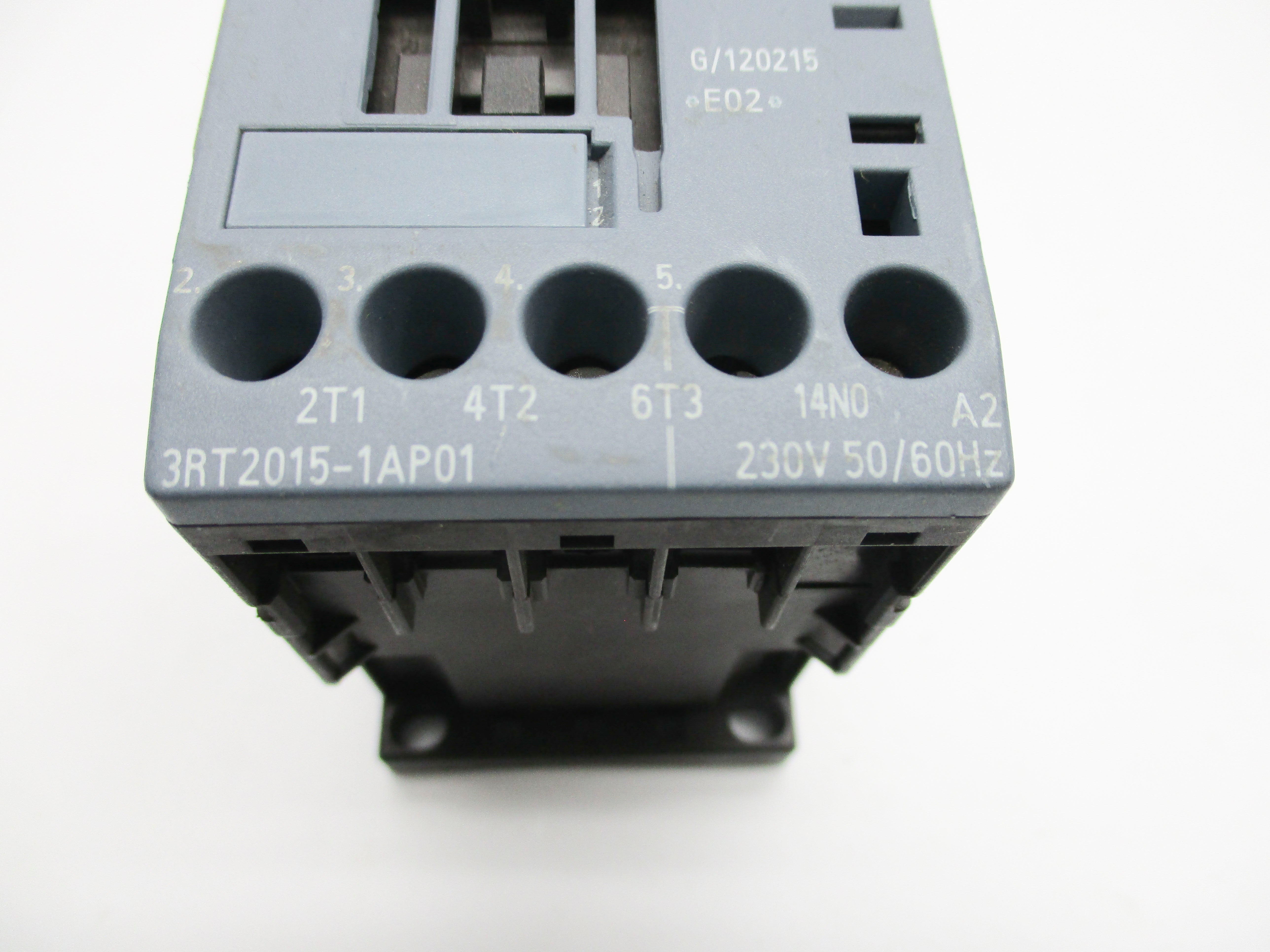SIEMENS 3RT2015-1AP01 230V NSNP