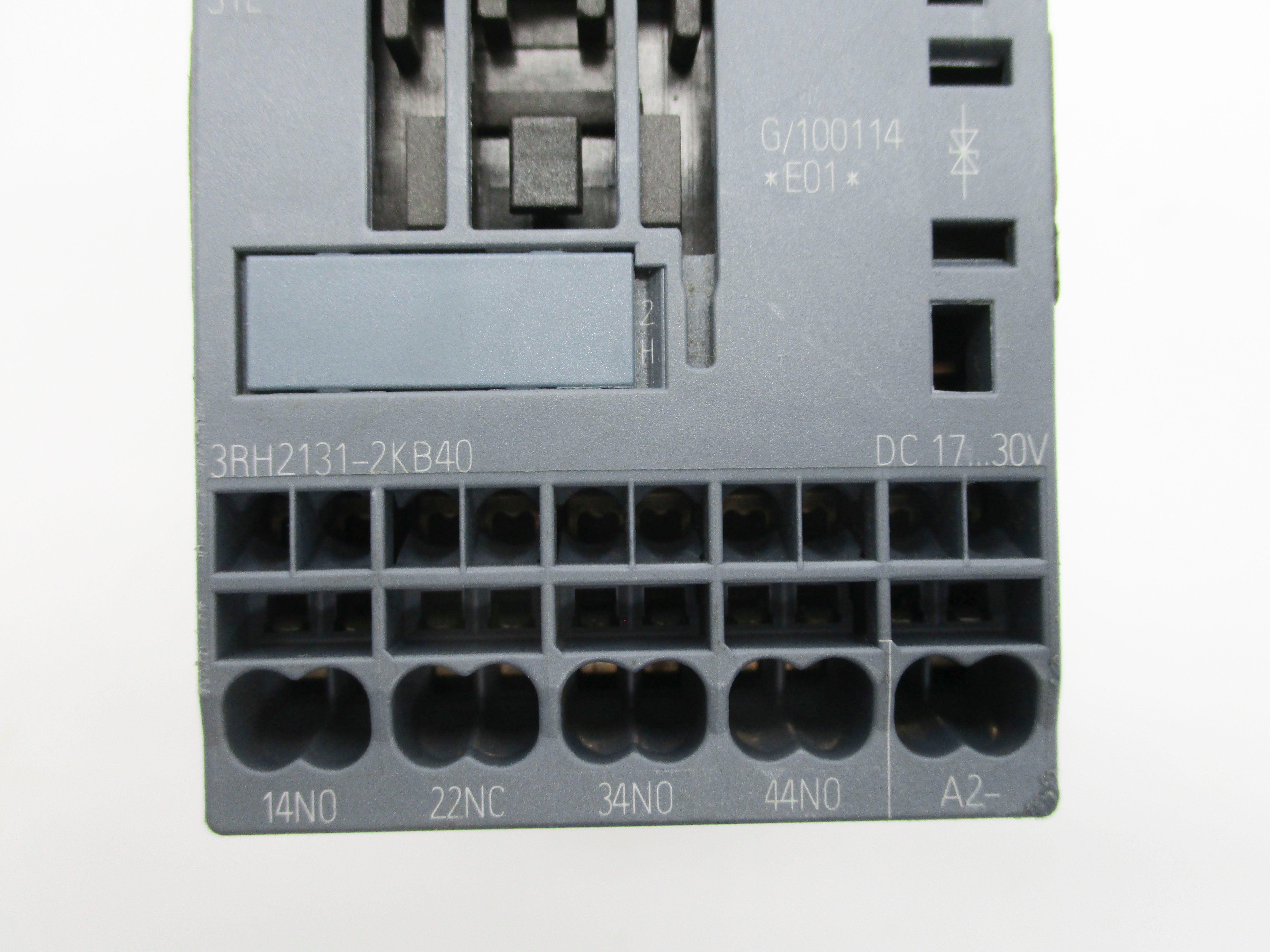 SIEMENS 3RH2131-2KB40 17-30VDC NSNP