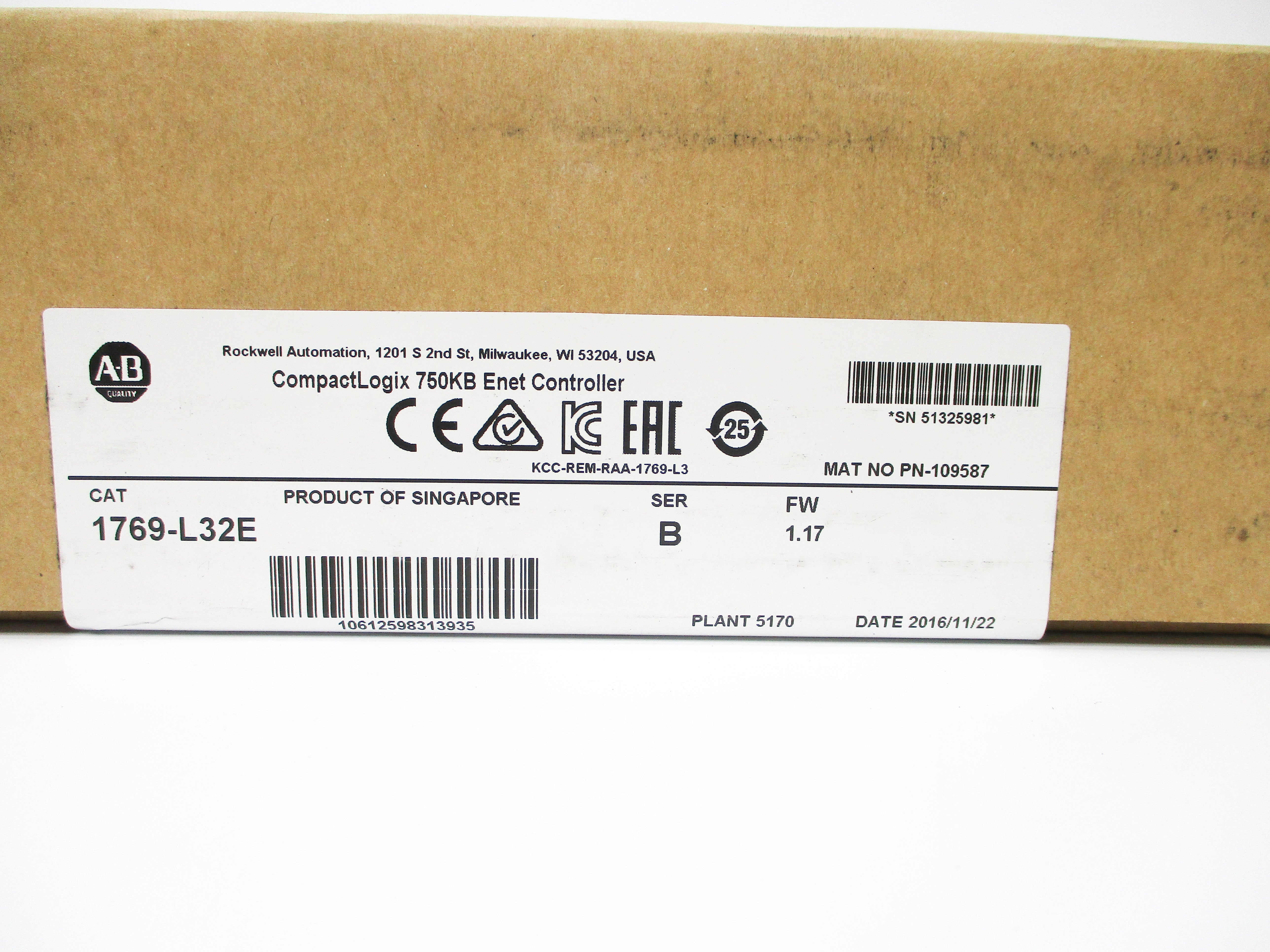 ALLEN BRADLEY 1769-L32E SER. B F/W 1.17 DATE: 2016 NSFS