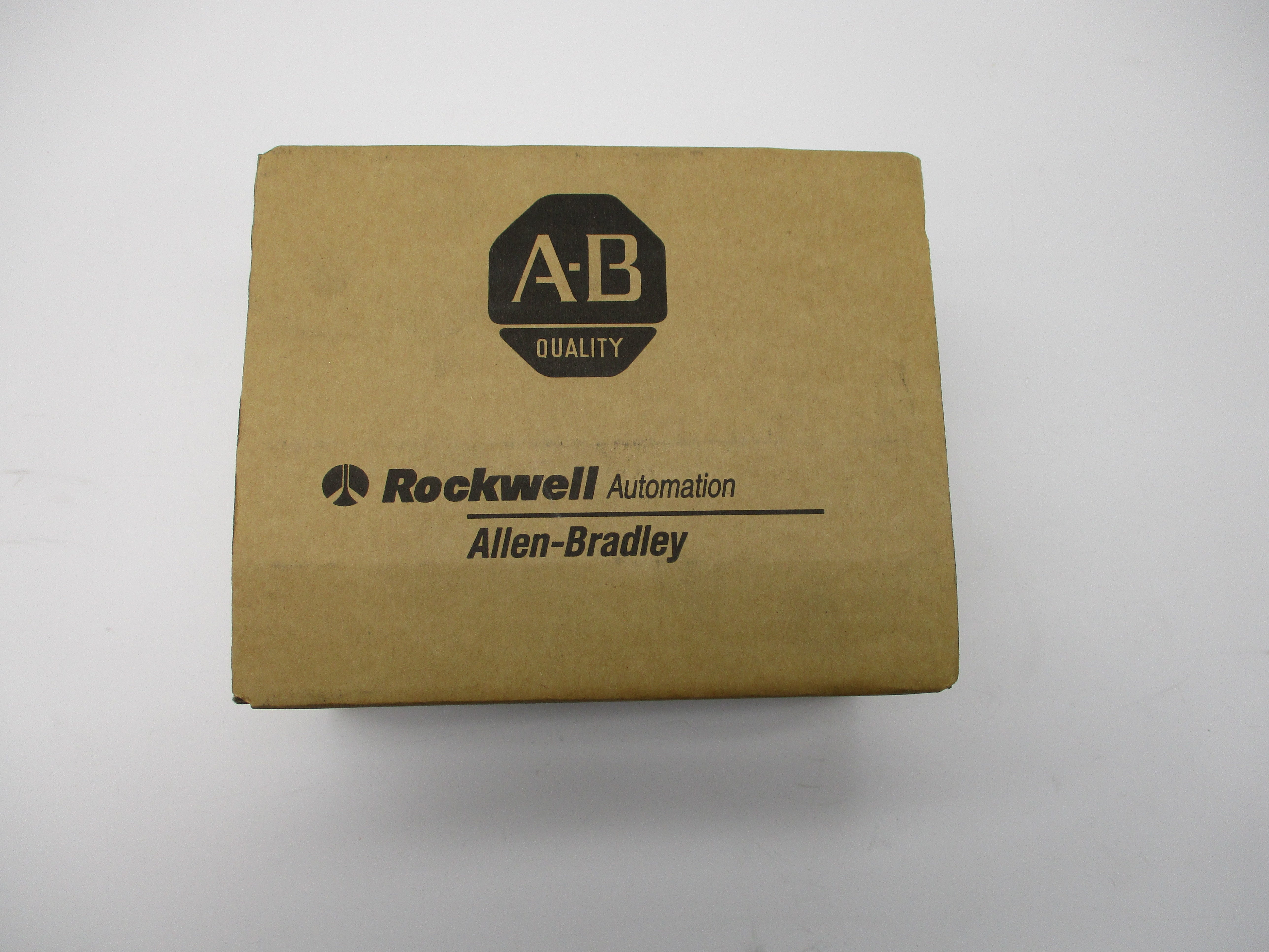 ALLEN BRADLEY 1769-PA4 SER. A DATE: 2013 240VAC 40A NSFS