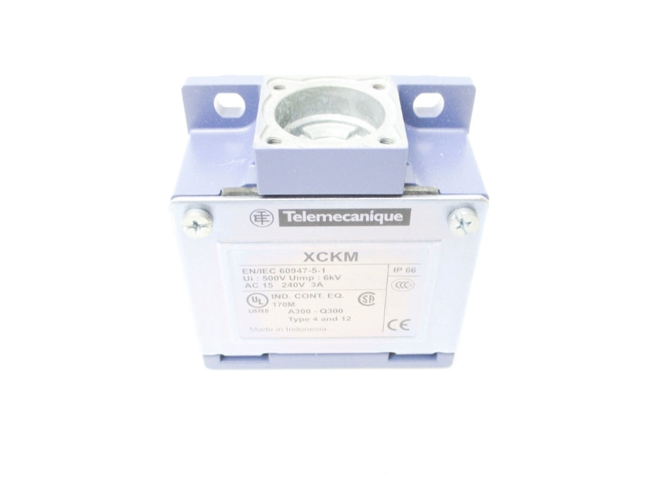 TELEMECANIQUE ZCKM1 240V 3A NSMP