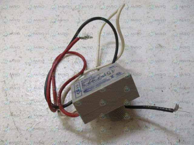 INTERMATIC K4022 PHOTOELECTRIC CONTROL *NEW NO BOX*