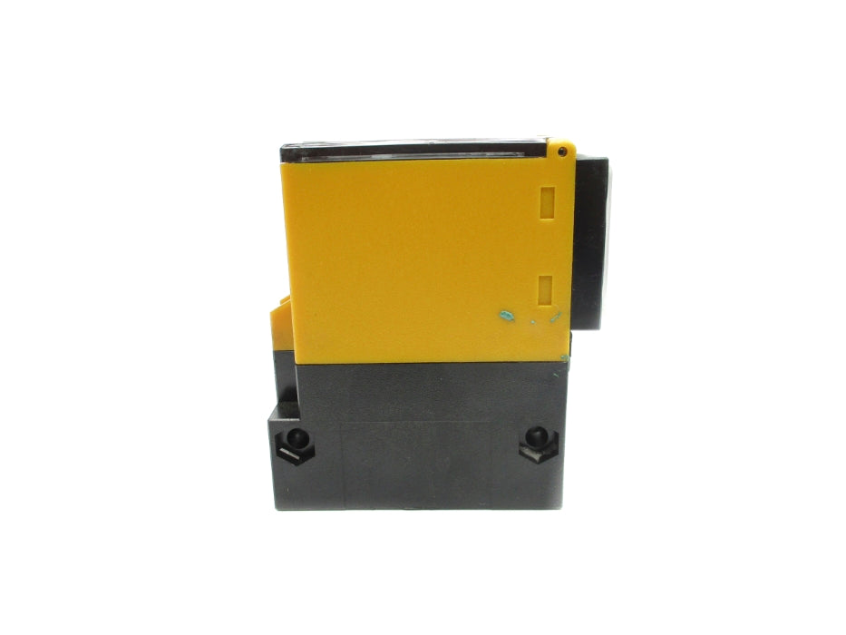 OMRON E3B2-R5M4-US 24-240VAC NSNP