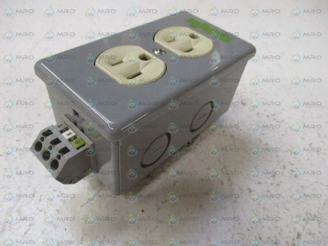 WAGO 8002-025/K050-0613 RECEPTACLE DUPLEX *NEW IN BOX*