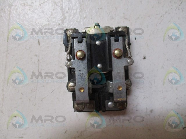 ALLEN BRADLEY 700-HG42A1 SER. A CONTROL RELAY 120VAC *USED*