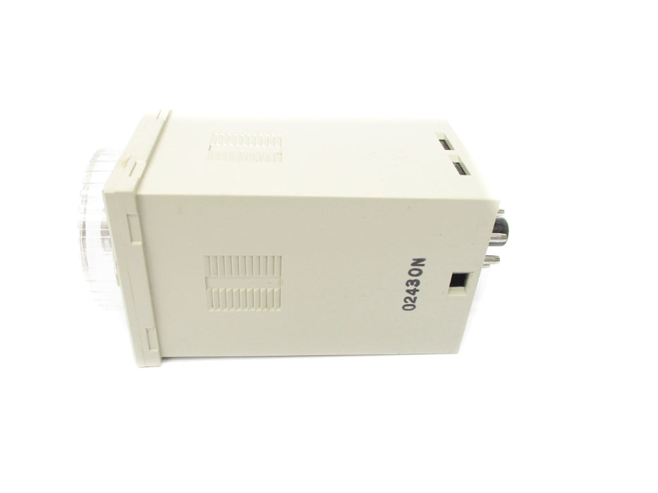 OMRON E5C2-R20P-D 220/240VAC 50'C/120'F NSNP