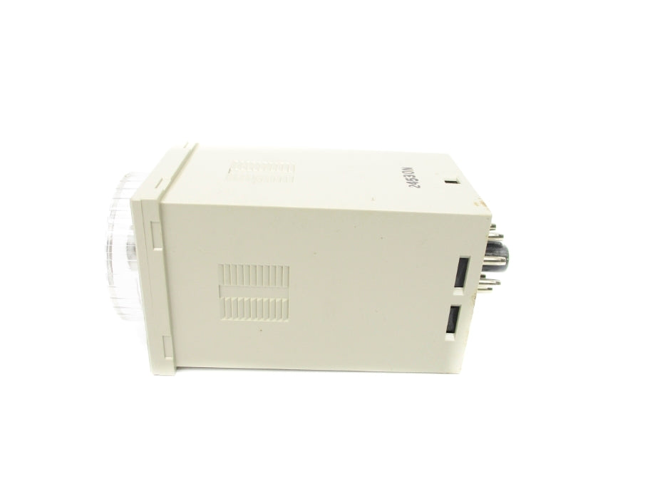 OMRON E5C2-R20J 400'C/700'F 220/240VAC NSNP