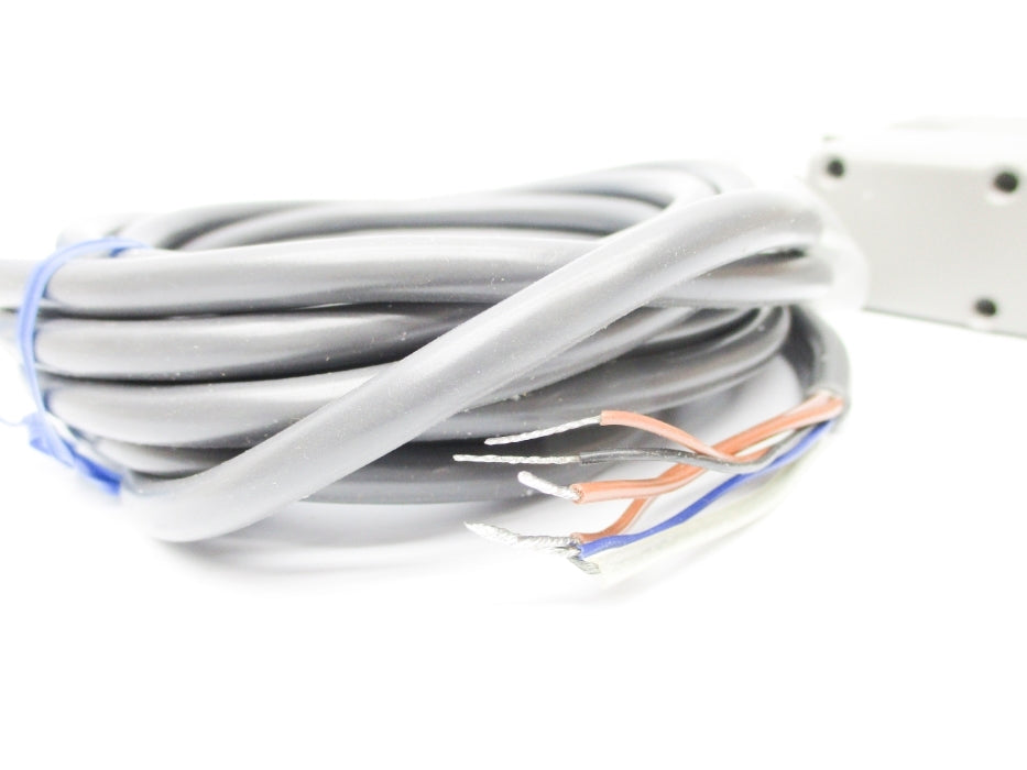 OMRON E3ML-XE4-G NSMP