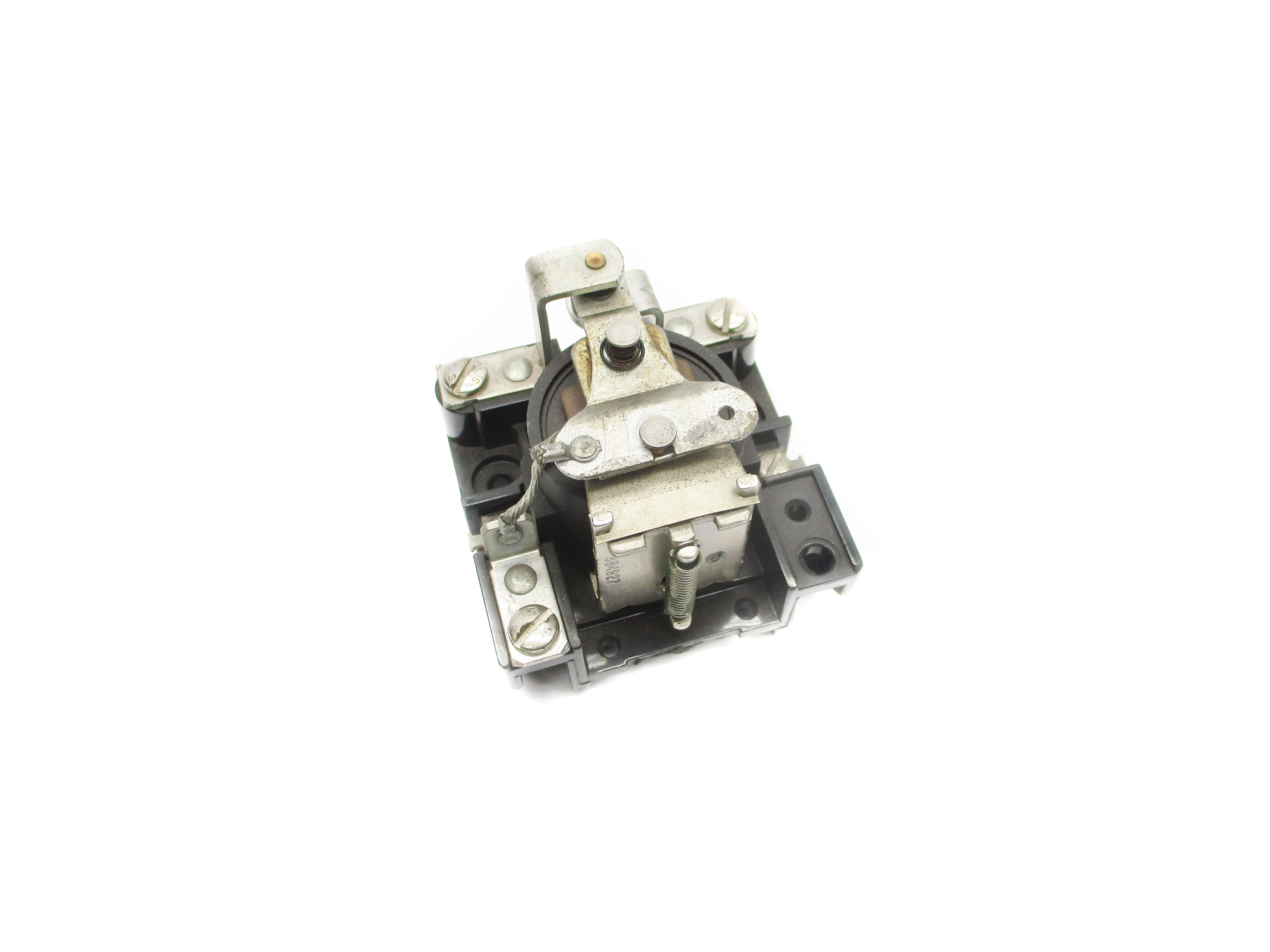 INDUSTRIAL SPARE PART 700-HG46A2 SER. B 120V 15A NSNP