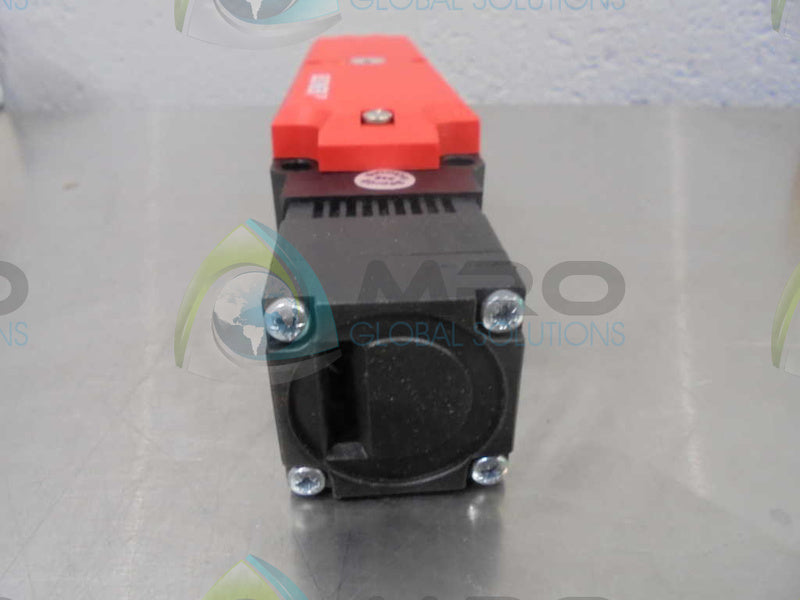 EUCHNER  TP3-2131K024M *NEW IN BOX*