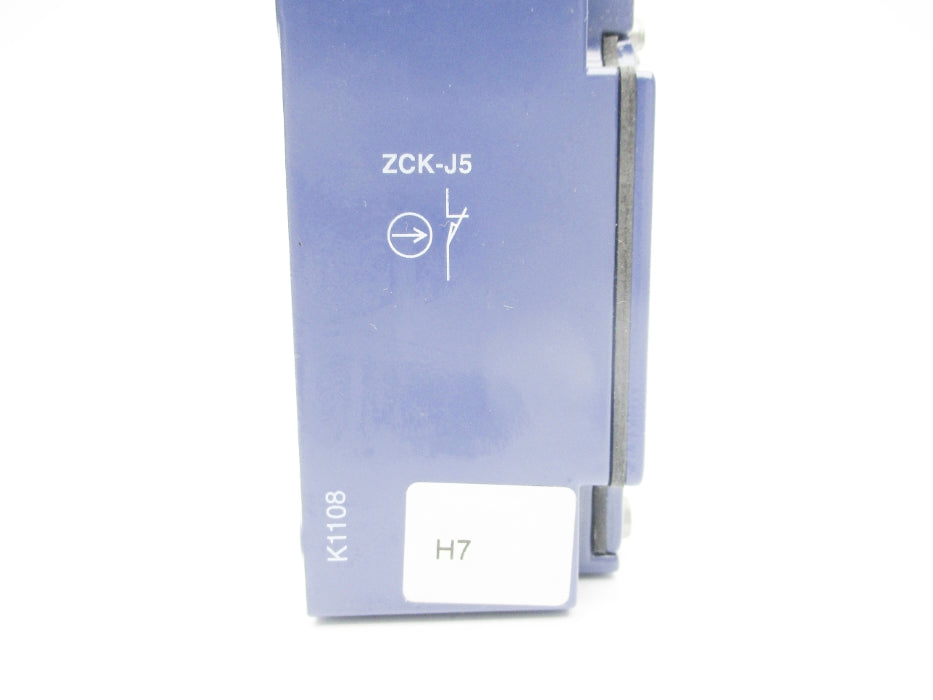 TELEMECANIQUE ZCK-J5H7 (AS PICTURED) NSNP
