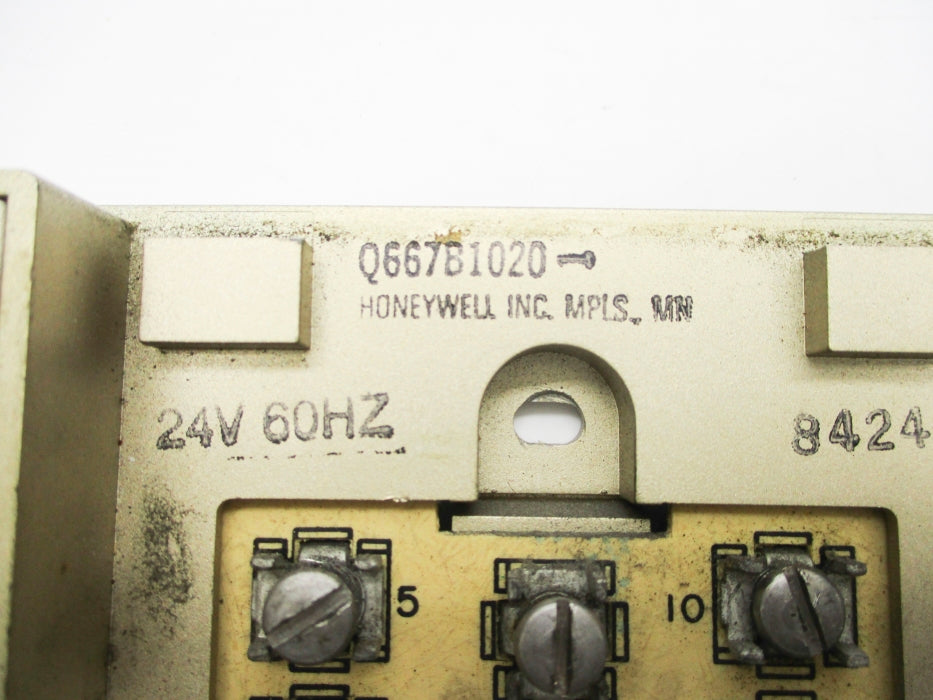 HONEYWELL Q667B1020 UNMP